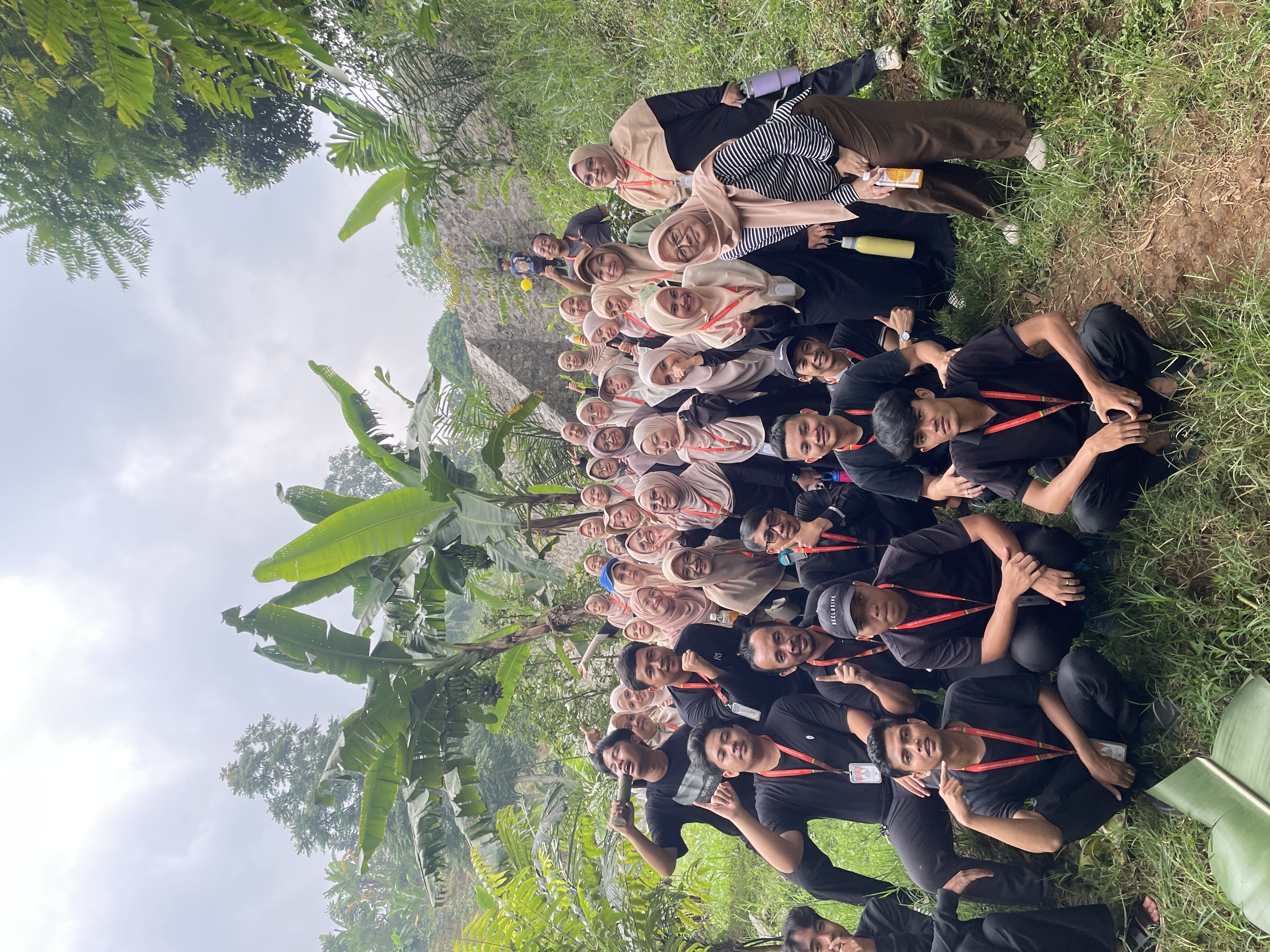 Team Building & Gathering Pengajar Abu Seno